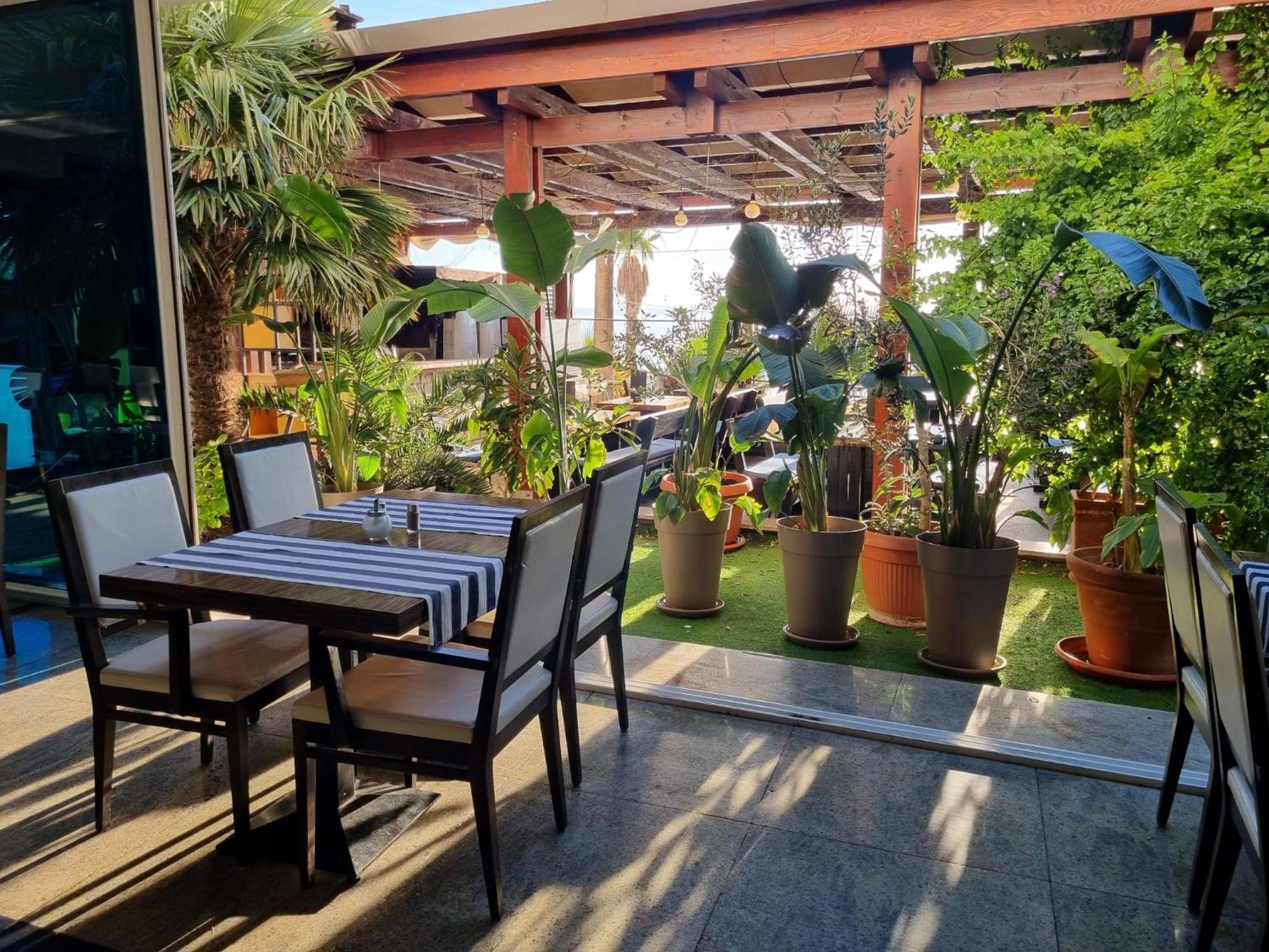 Hotel Gala Split โปดสตรานา ภายนอก รูปภาพ